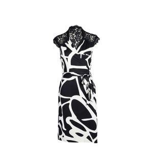 ✨🦋HOST PICK🦋✨Very rare*DianeVonFurstenberg dress.size 0 but fits from XS to M.